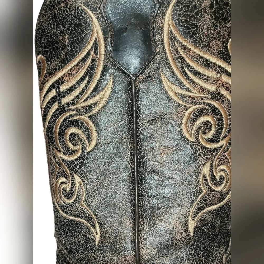 Circle G Vintage Distressed Cowboy Boots